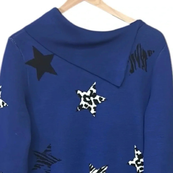Investments Women’s Lagenlook Animal Print Stars Royal Blue Tunic Sweater Medium - Picture 13 of 13